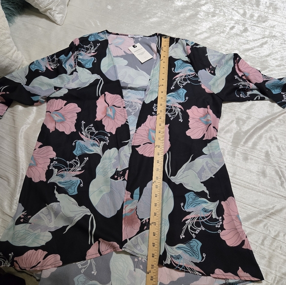 Floral Kimono Cardigan NWT! SizeL - Picture 6 of 6
